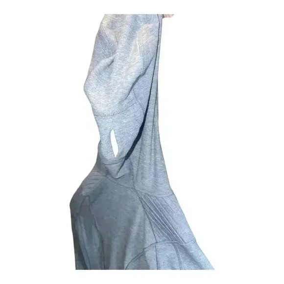 Lululemon Run Back On Track Gray Pullover, Size 4 - Picture 7 of 11